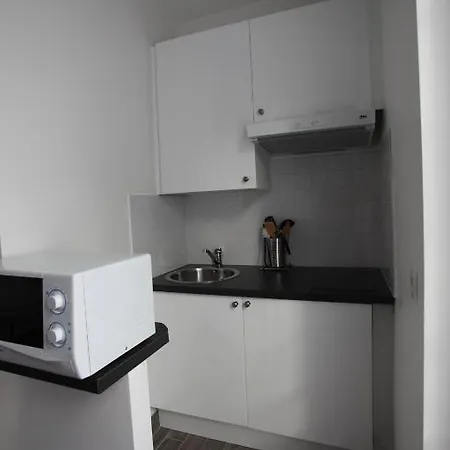 Studio Meuble باريس